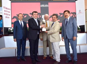 PROF. DÜSEN KASEİNOV İLE SÖYLEŞİ