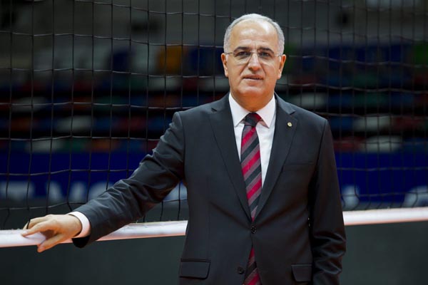 TÜRKİYE VOLEYBOL FEDERASYONU BAŞKANI SAYIN MEHMET AKİF ÜSTÜNDAĞ İLE SÖYLEŞİ
