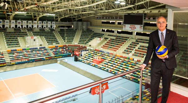 TÜRKİYE VOLEYBOL FEDERASYONU BAŞKANI SAYIN MEHMET AKİF ÜSTÜNDAĞ İLE SÖYLEŞİ