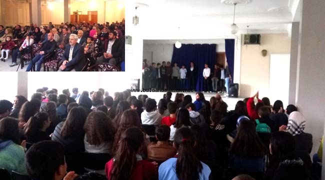 ÖĞRENCİLERDEN ÖĞRENCİLERE TİYATRO GÖSTERİSİ