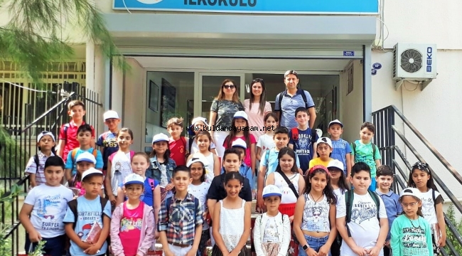 KADIKÖY İLKOKULU ÖĞRENCİLERİ,  İZMİRLİ MEKTUP KARDEŞLERİYLE TANIŞTI