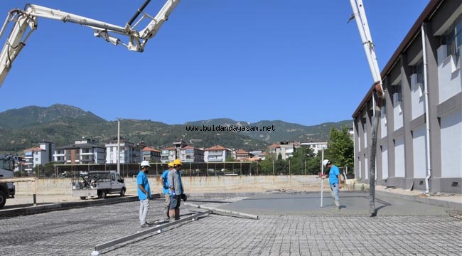 PORTATİF YÜZME HAVUZU YAPIMINA BAŞLANDI