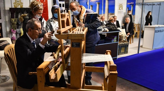 İPLİK FUARINDA EL TEZGÂHINA YOĞUN İLGİ