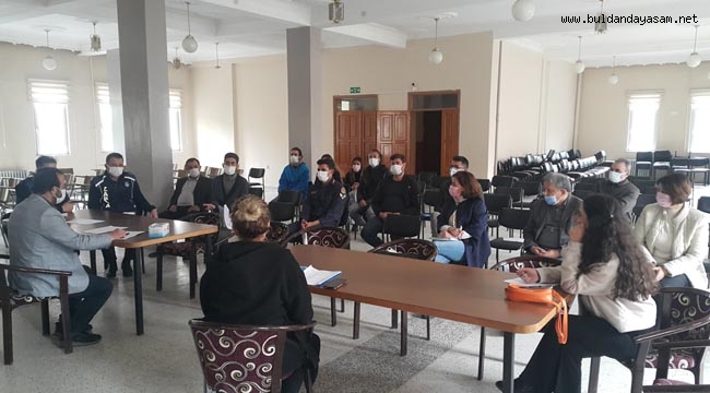 BAĞIMLILIKLA MÜCADELE ÇALIŞTAYI DÜZENLENDİ