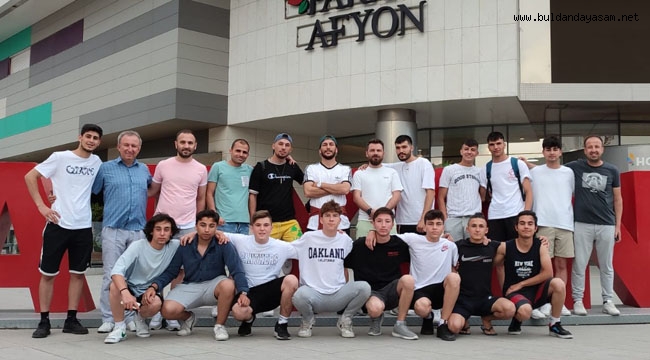 BAŞARININ ÖDÜLÜ TATİL OLDU