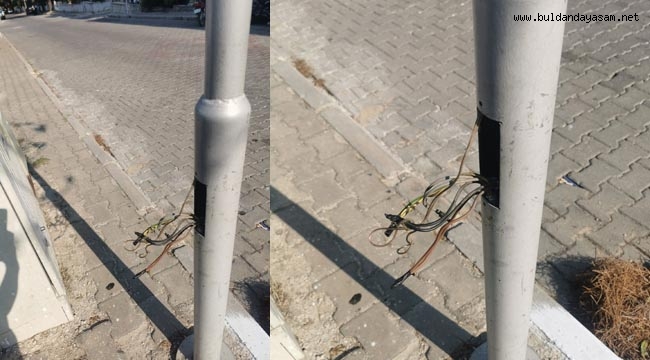 DİREKLER TEHLİKE SAÇIYOR