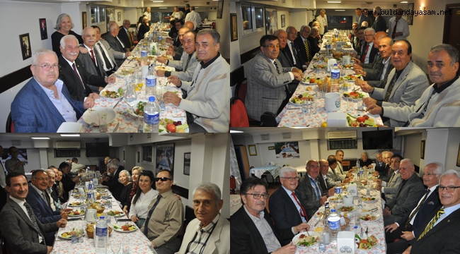 İZMİR'DE MUHTEŞEM GECE
