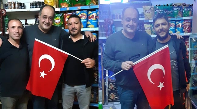 ESNAFTAN TÜRK BAYRAĞI HEDİYESİ