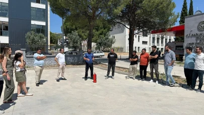 SAĞLIKÇILARA YANGIN EĞİTİMİ