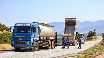 DENİZLİ BÜYÜKŞEHİR’İN ASFALT ÇALIŞMALARI ALACAOĞLU-TÜRLÜBEY YOLU İLE BAŞLADI