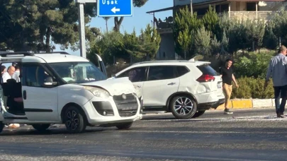 ÜÇYOL'DA KAZA, BİR YARALI