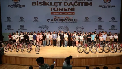ÇAVUŞOĞLU BAŞARIYI ÖDÜLLENDİRDİ