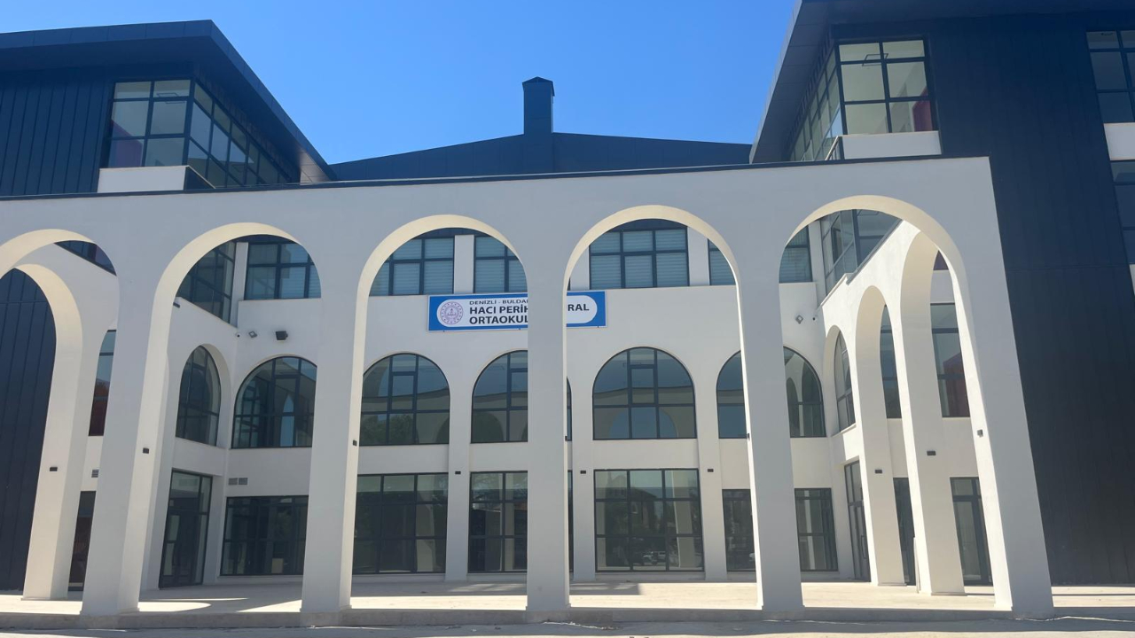 HACI PERİHAN VURAL ORTAOKULU HİZMETE GİRDİ