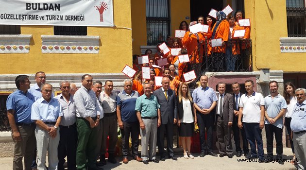 “BİR USTA, BİN USTA” BULDAN’DA İLK MEZUNLARINI VERDİ.