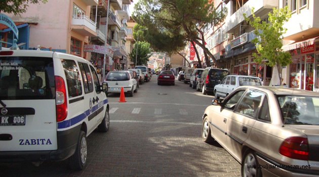 BULDAN’DA TRAFİK İÇİNDEN ÇIKILMAZ HALE GELDİ.
