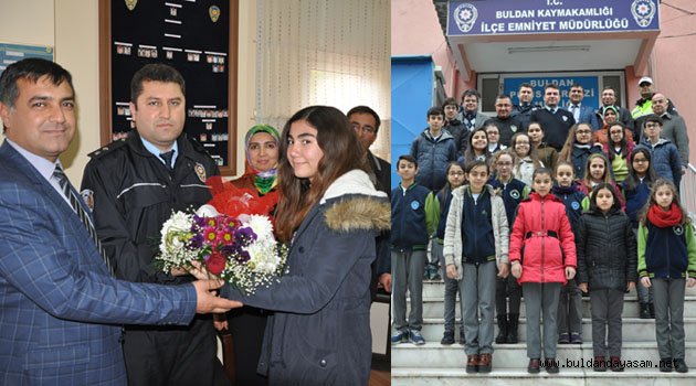 EĞİTİMCİLER DE POLİSE BAŞIN SAĞ OLSUN DEDİ.