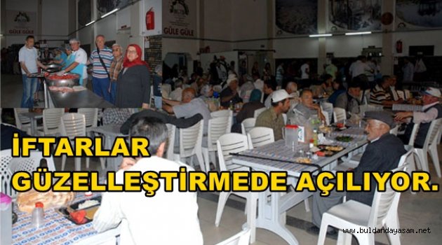 İFTAR GELENEĞİ SÜRÜYOR