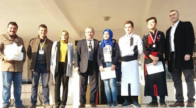 MADALYALARLA DÖNDÜLER