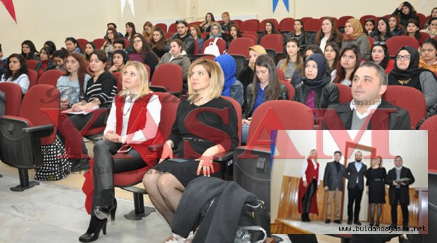 MODA TASARIM ÖĞRENCİLERİNE AKSESUARCILARDAN BİLGİLENDİRME SEMİNERİ