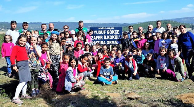 ÖĞRENCİLER GELECEĞE FİDAN DİKTİ