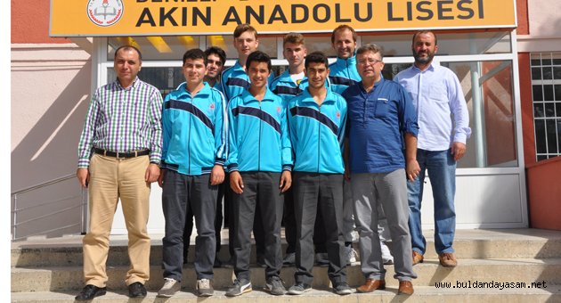 ÖĞRENCİLERİN FORMASI BÜYÜKŞEHİR BELEDİYESİ'NDEN
