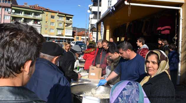 PAZARYERİ ESNAFI ŞEHİTLERİMİZİ ANDI