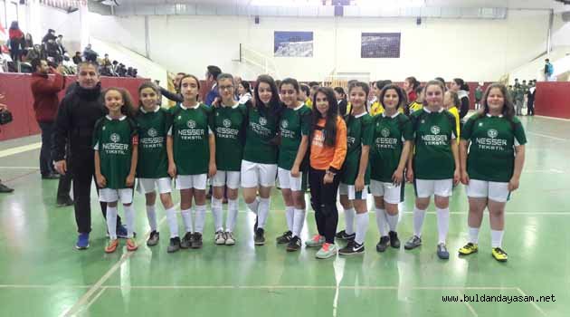 SALONUN PRENSESLERİ ŞAMPİYON OLDU