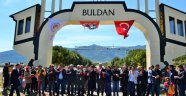 TAK BULDAN'A ÇOK YAKIŞTI