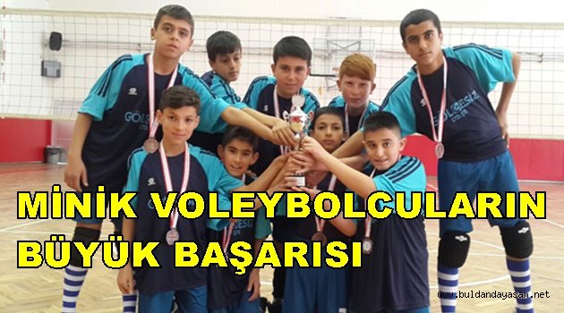 VOLEYBOLDA İL ÜÇÜNCÜSÜ OLDULAR.