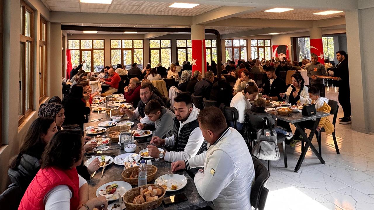 ADD’LİLER KAHVALTIDA BULUŞTU