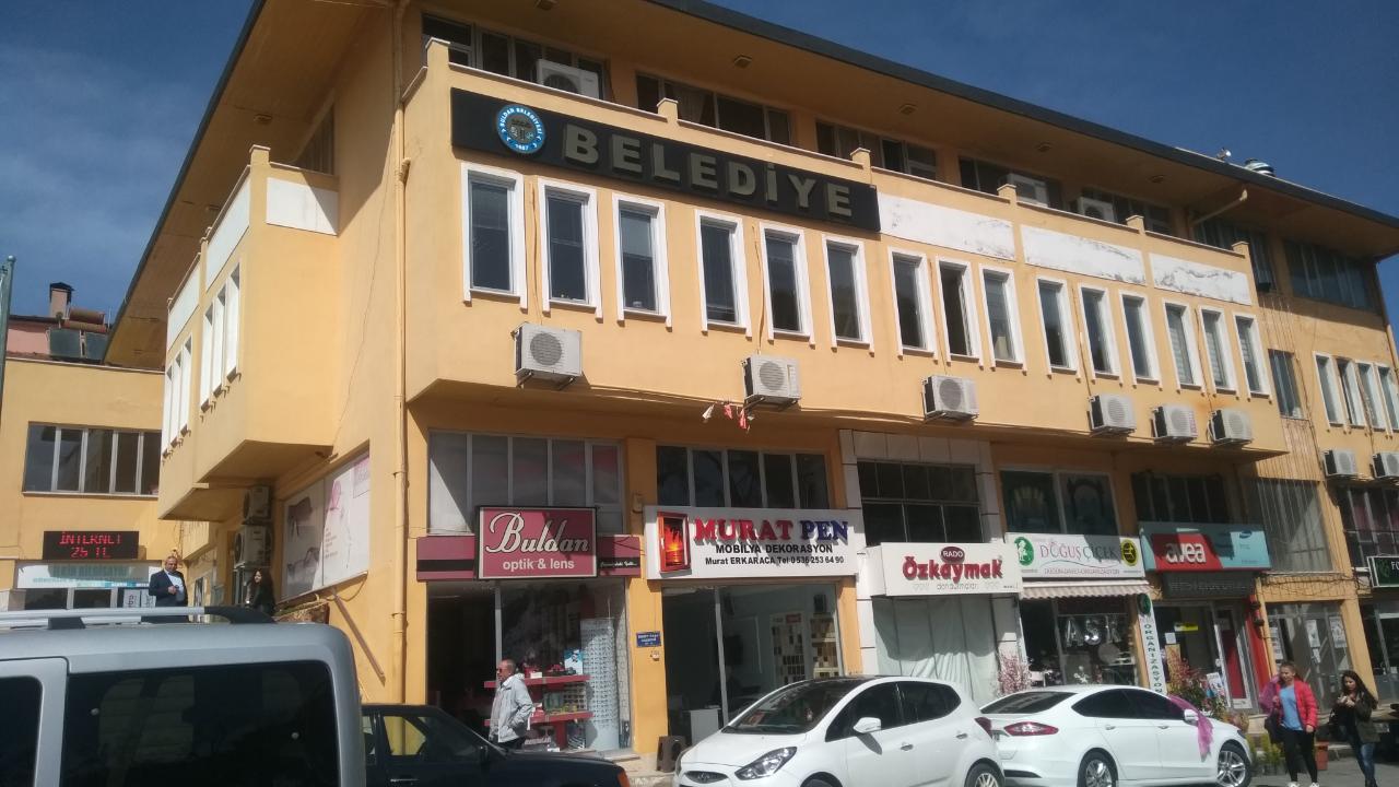 ESKİ BAŞKANLARA, ESKİ ENCÜMEN ÜEYELERİNE VE BELEDİYE PERSONELİNE SORUŞTURMA İZNİ