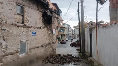 METRUK EV ÇÖKTÜ ÇÖKECEK