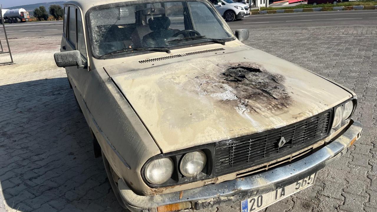 OTOMOBİL YANGININDA ARAÇ HASAR GÖRDÜ