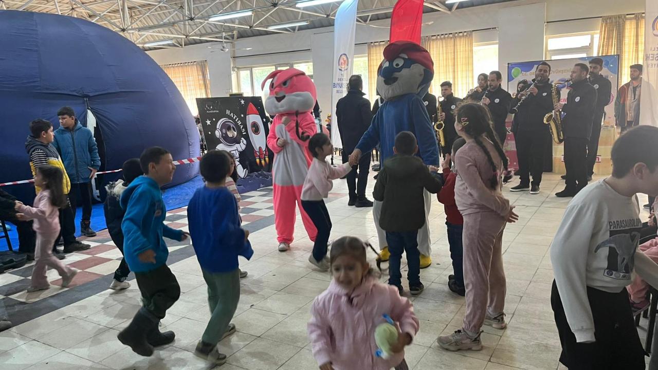 BÜYÜKŞEHİR ÇOCUKLARI SEVİNDİRDİ