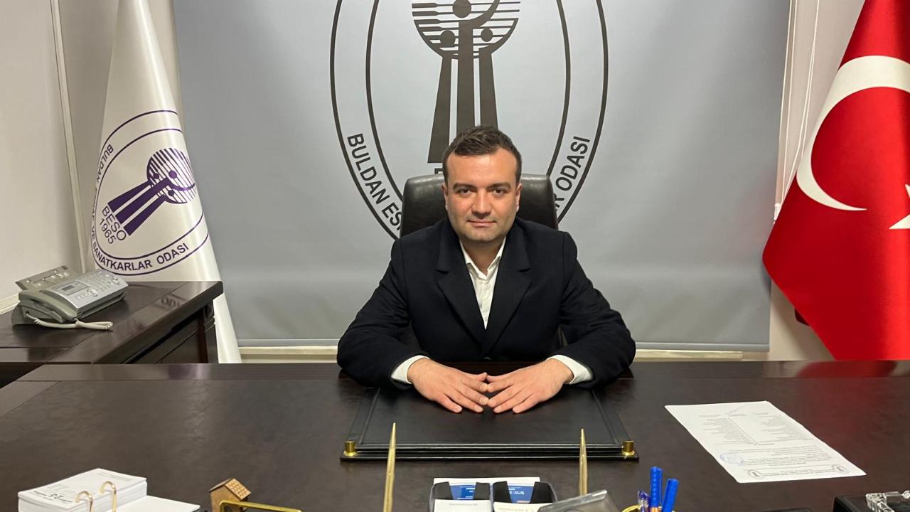 DEVİR TESLİM TÖRENLE YAPILDI