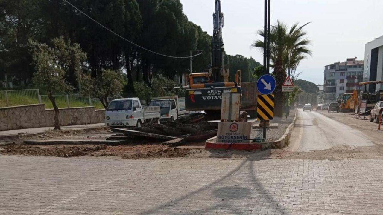 SICAK ASFALT İÇİN YOL ÇALIŞMALARI BAŞLADI